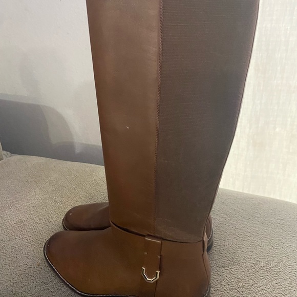 Cole Han Boots.. - Picture 2 of 3